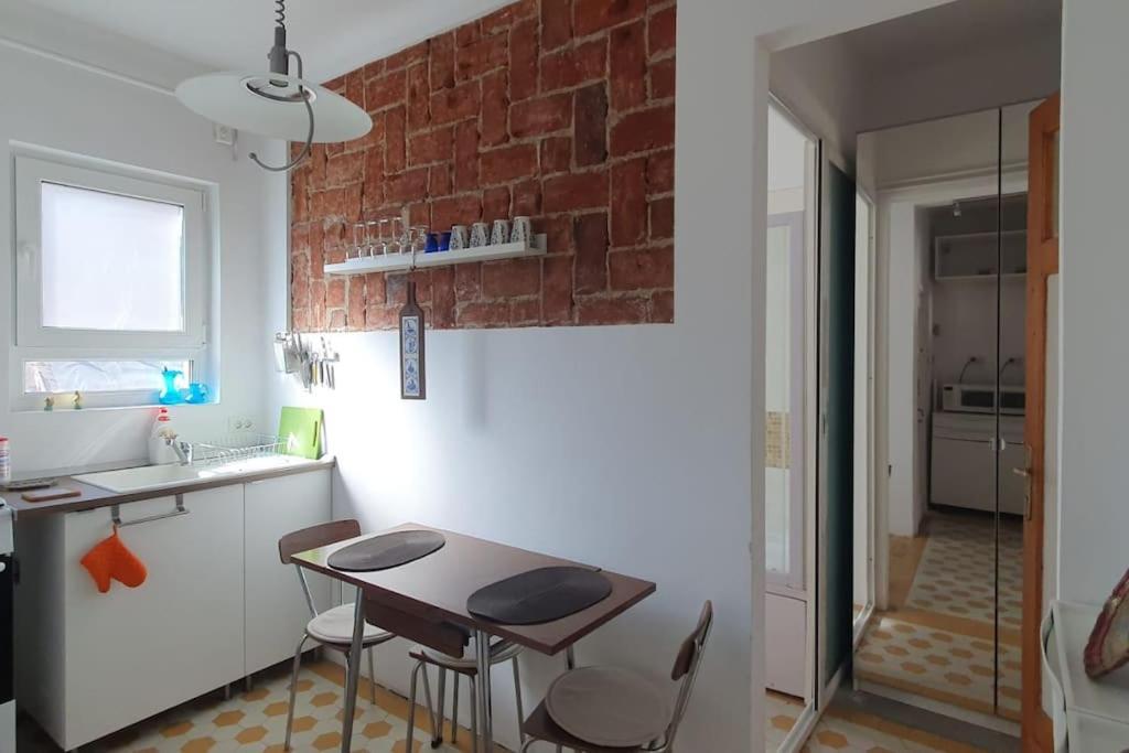 Elegant Apartment Near Rosetti Square Bucarest Extérieur photo