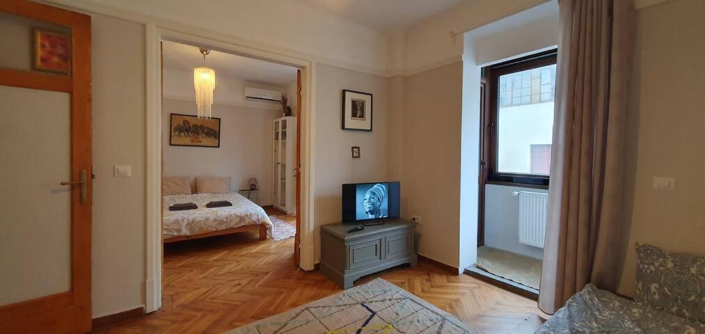 Elegant Apartment Near Rosetti Square Bucarest Extérieur photo